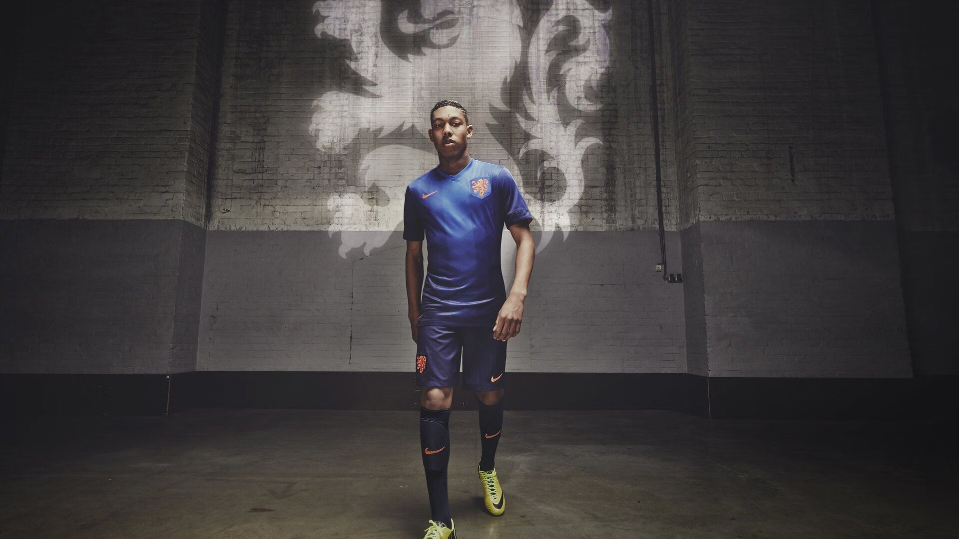 俱乐部高层过度干预技战术布局